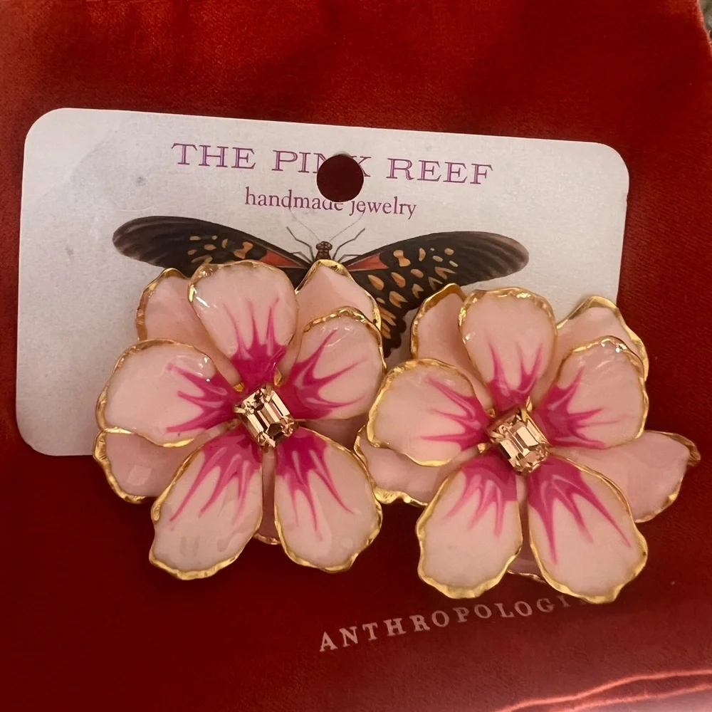 Anthropologie Pink Reef Pink and Fuchsia Gloss Hand Painted Floral Earrings, NWT - Picture 3 of 5